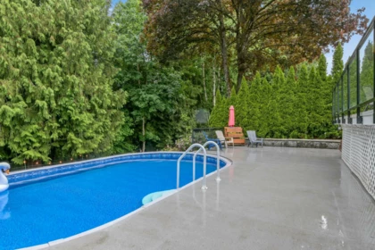 Garden / Landscaping Photo of 2739 Sheffield Way, Abbotsford, BC