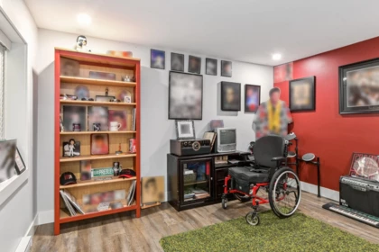Hallway Photo of 2739 Sheffield Way, Abbotsford, BC