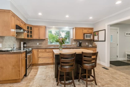 Kitchen Island Photo of 2739 Sheffield Way, Abbotsford, BC