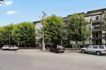 302 46150 Bole Avenue, Chilliwack, BC, Chilliwack Proper East — 1 bed apartment/condo for sale