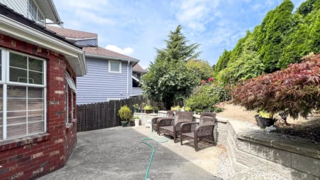 Mudroom Photo of 1860 SE Marine Drive, Vancouver, BC