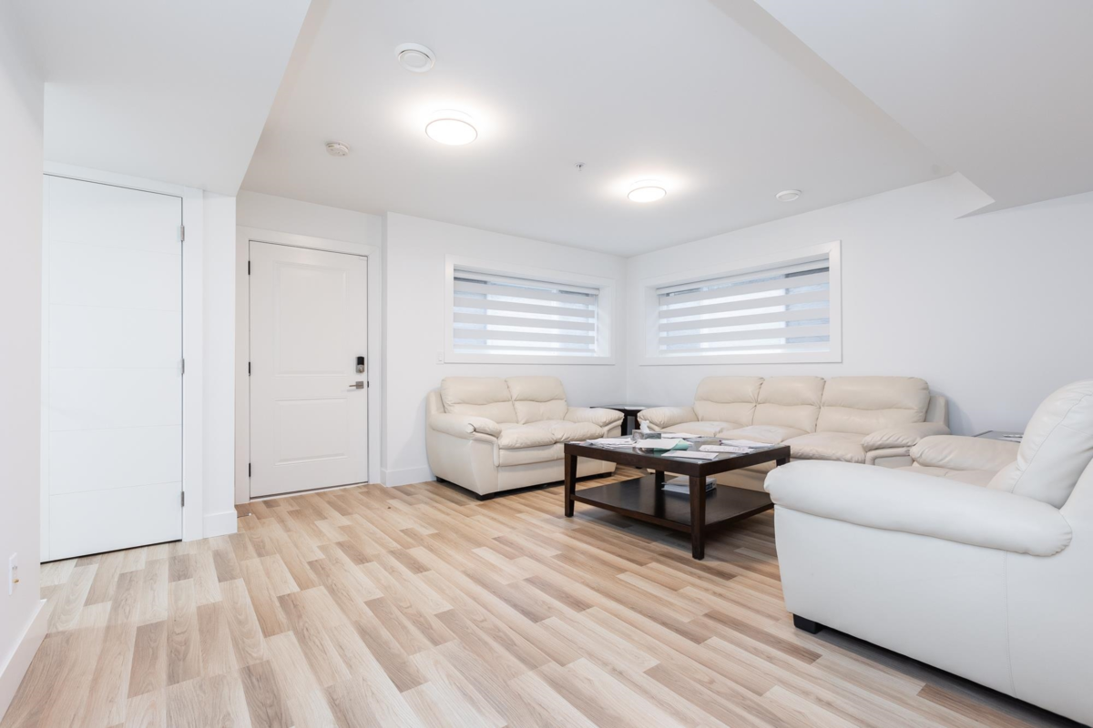 Mudroom Photo of 36689 Dianne Brook Avenue, Abbotsford, BC