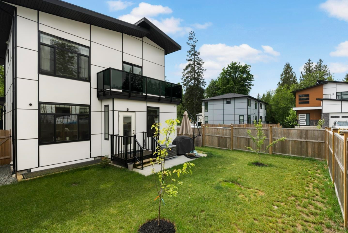 Outdoor Deck Photo of 36689 Dianne Brook Avenue, Abbotsford, BC