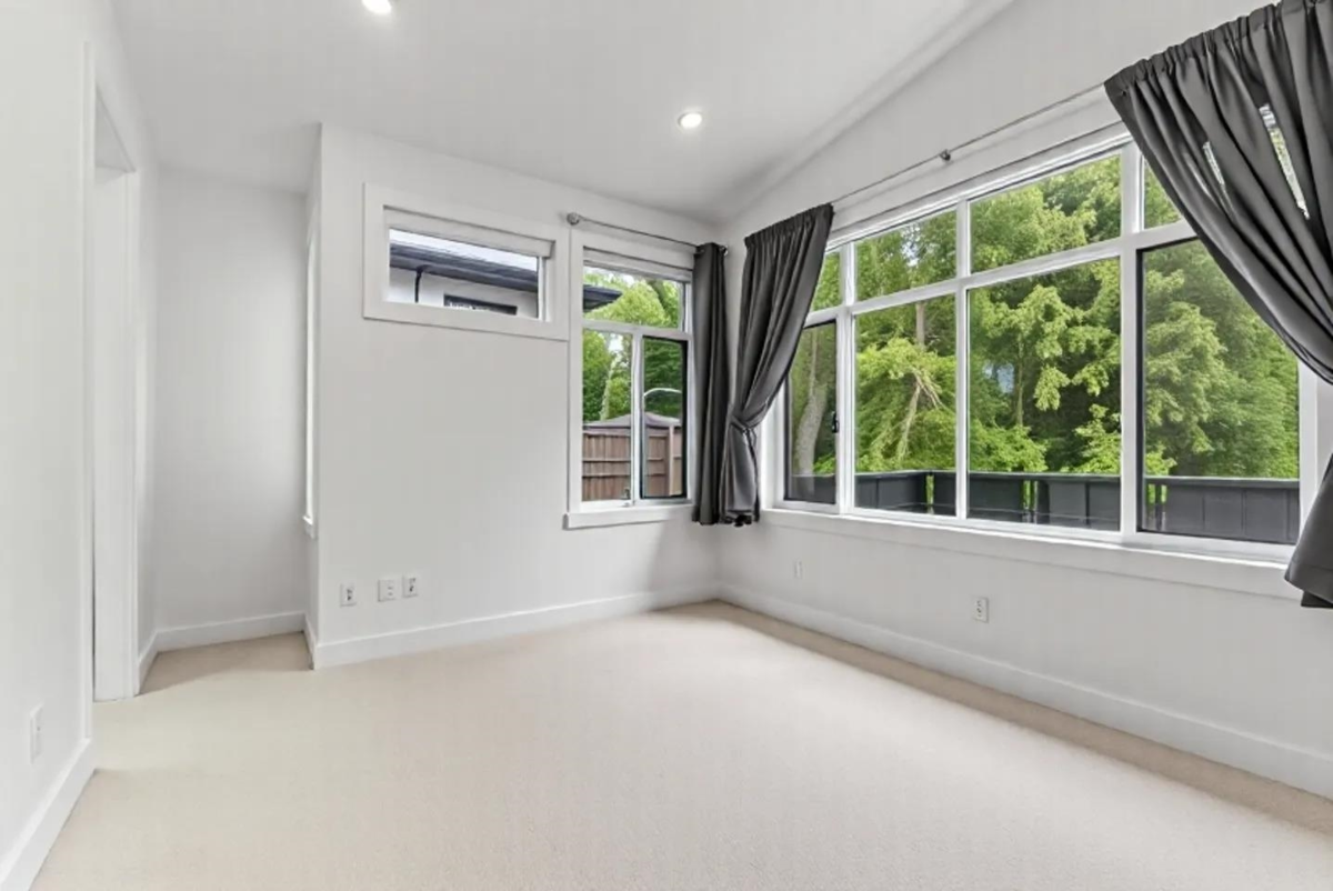 Walk-In Closet Photo of 36689 Dianne Brook Avenue, Abbotsford, BC