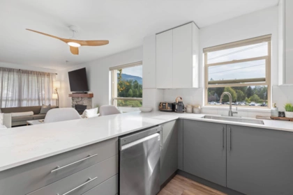 33 7410 Flint Street, Pemberton, BC, Pemberton — Apartment/Condo for sale