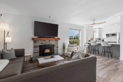 33 7410 Flint Street, Pemberton, BC, Pemberton — Apartment/Condo for sale