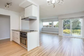 11 1450 Chesterfield Avenue, North Vancouver, BC