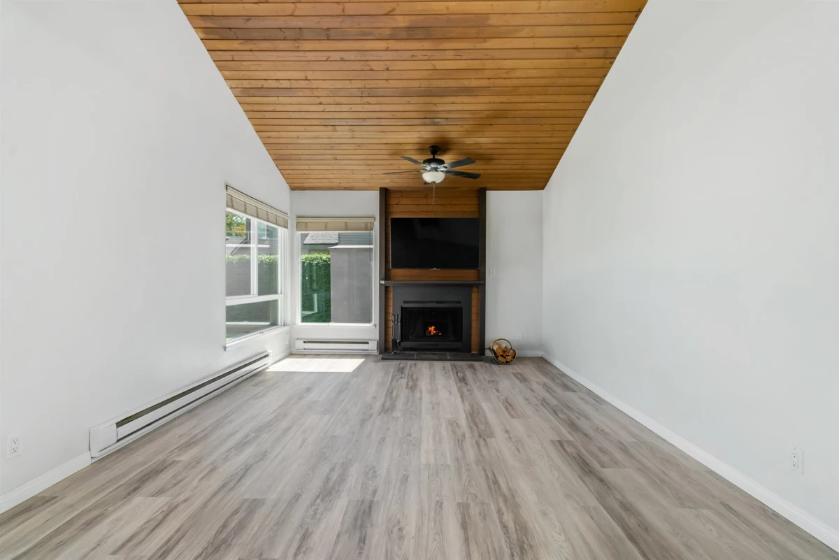 Dining Area Photo of 6061 E Greenside Drive, Surrey, BC