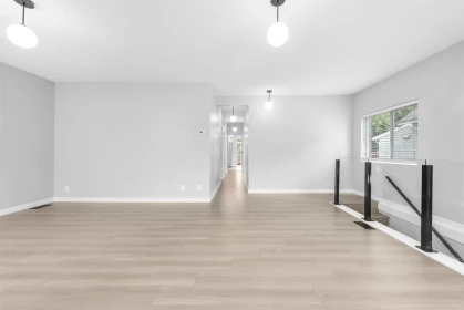 2062 E 35th Avenue, Vancouver, BC, Vancouver — Single Family Residence for sale