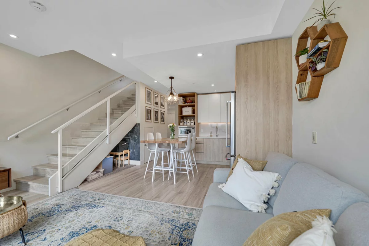 Breakfast Nook Photo of 448 38362 Buckley Avenue, Squamish, BC