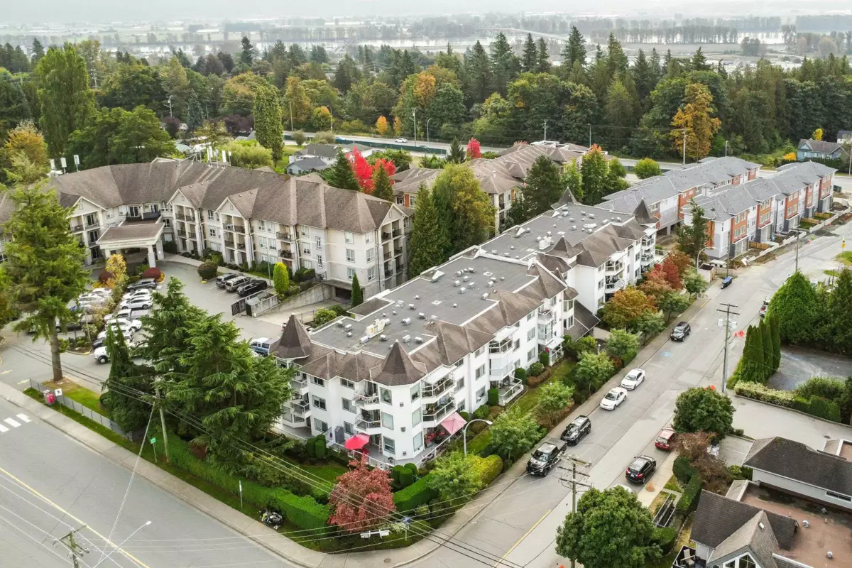 Hallway Photo of 106 7554 Briskham Street, Mission, BC