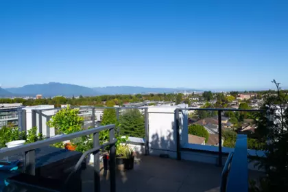 212 4240 Cambie Street, Vancouver, BC, Vancouver — Apartment/Condo for sale