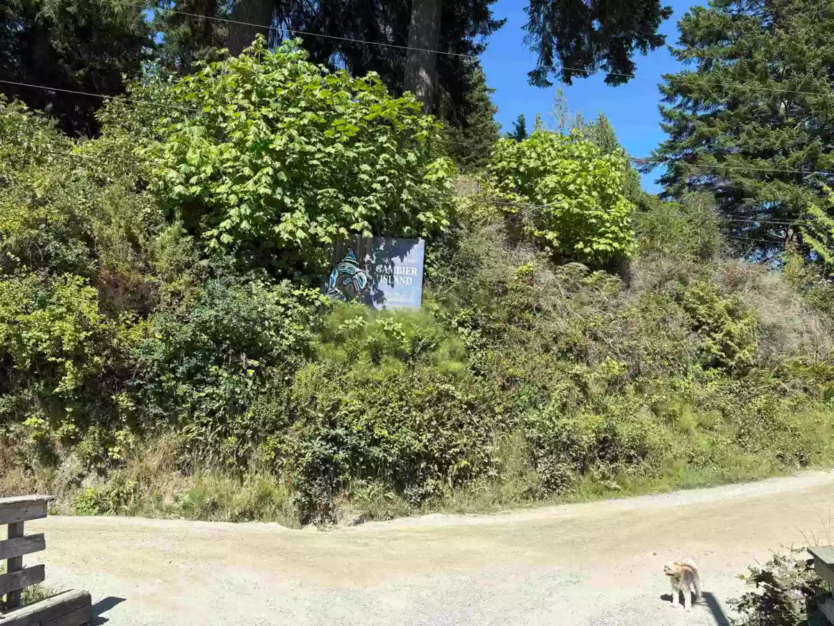Entry Foyer Photo of 883 West Bay Road, Gambier Island, BC
