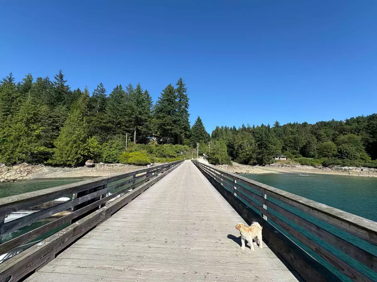 Hallway Photo of 883 West Bay Road, Gambier Island, BC