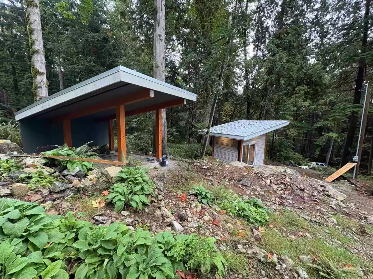Kitchen Island Photo of 883 West Bay Road, Gambier Island, BC