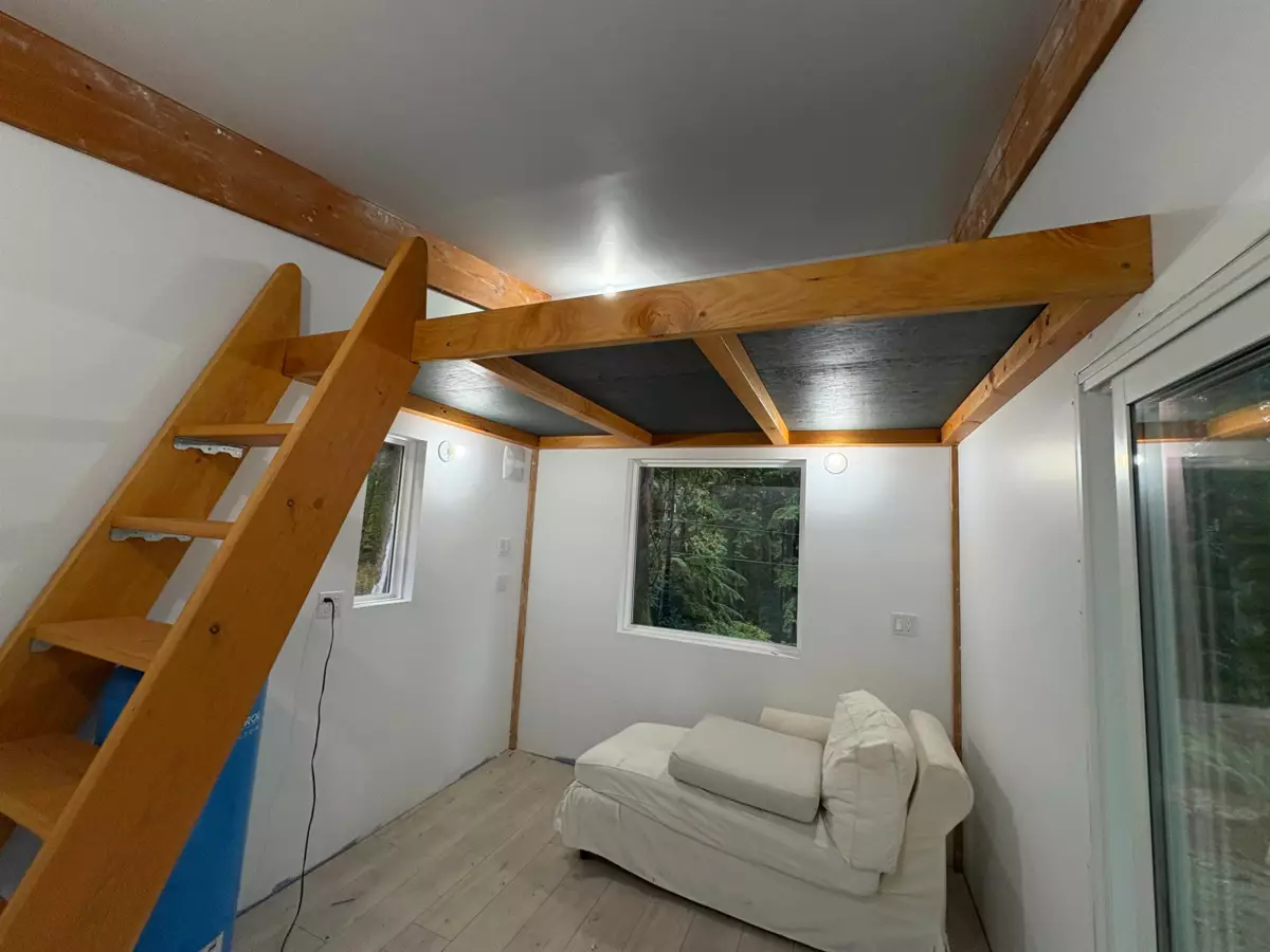 Kitchen Photo of 883 West Bay Road, Gambier Island, BC