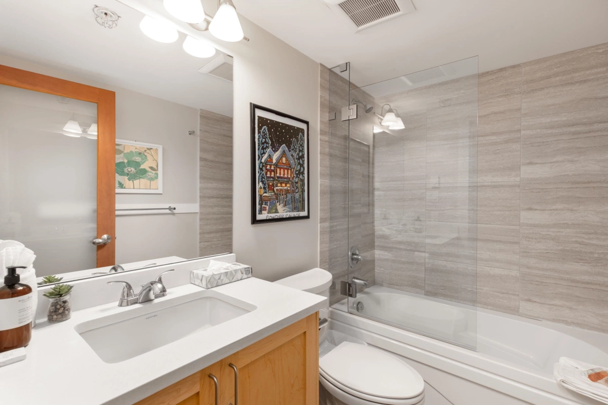 Kitchen Island Photo of 25 4637 Blackcomb Way, Whistler, BC