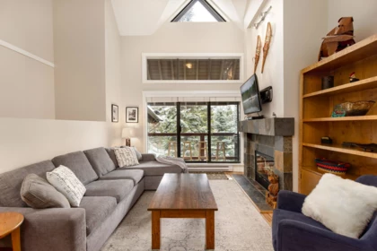 25 4637 Blackcomb Way, Whistler, BC, Whistler — Townhouse for sale