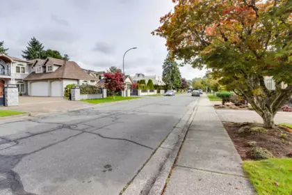5680 Langtree Avenue, Richmond, BC, Richmond — Single Family Residence for sale