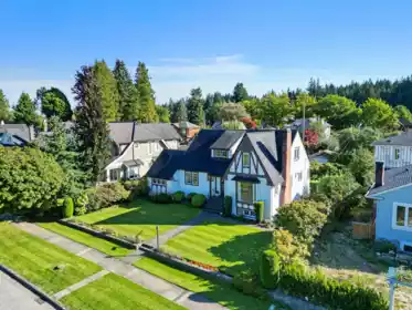 4664 W 13th Avenue, Vancouver, BC, Vancouver — Single Family Residence for sale