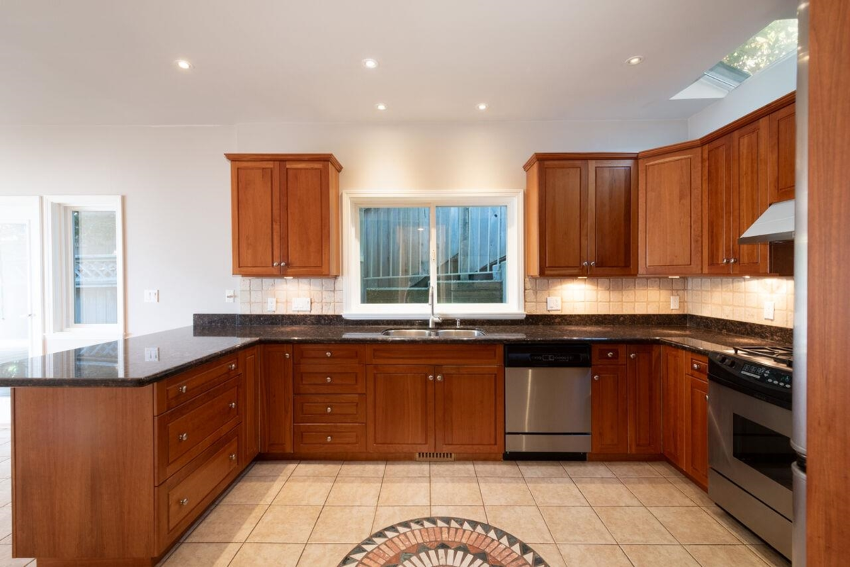 Primary Bedroom Photo of 4080 St. Pauls Avenue, North Vancouver, BC