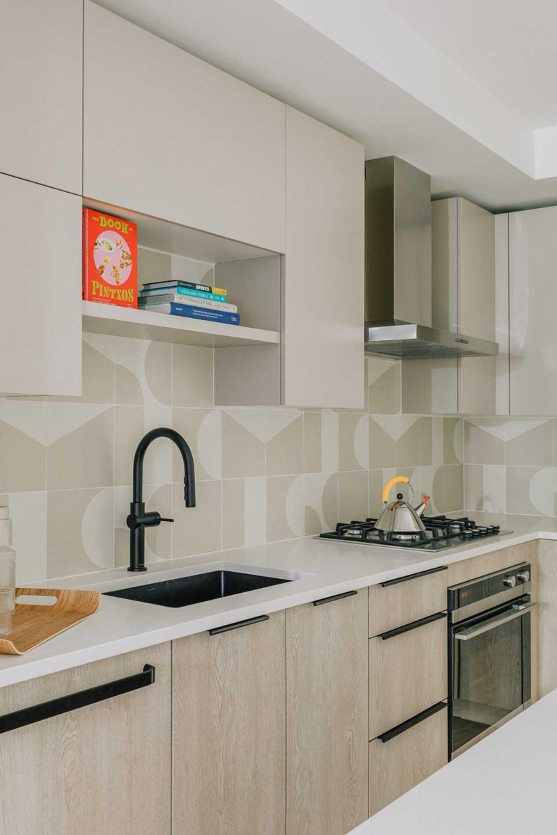 Dining Area Photo of 209 322 E 15th Avenue, Vancouver, BC