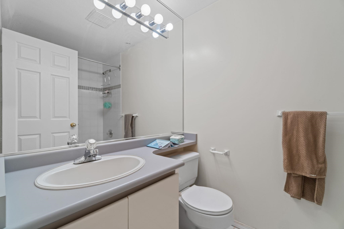 Backyard Photo of 5275 Mckee Street, Burnaby, BC