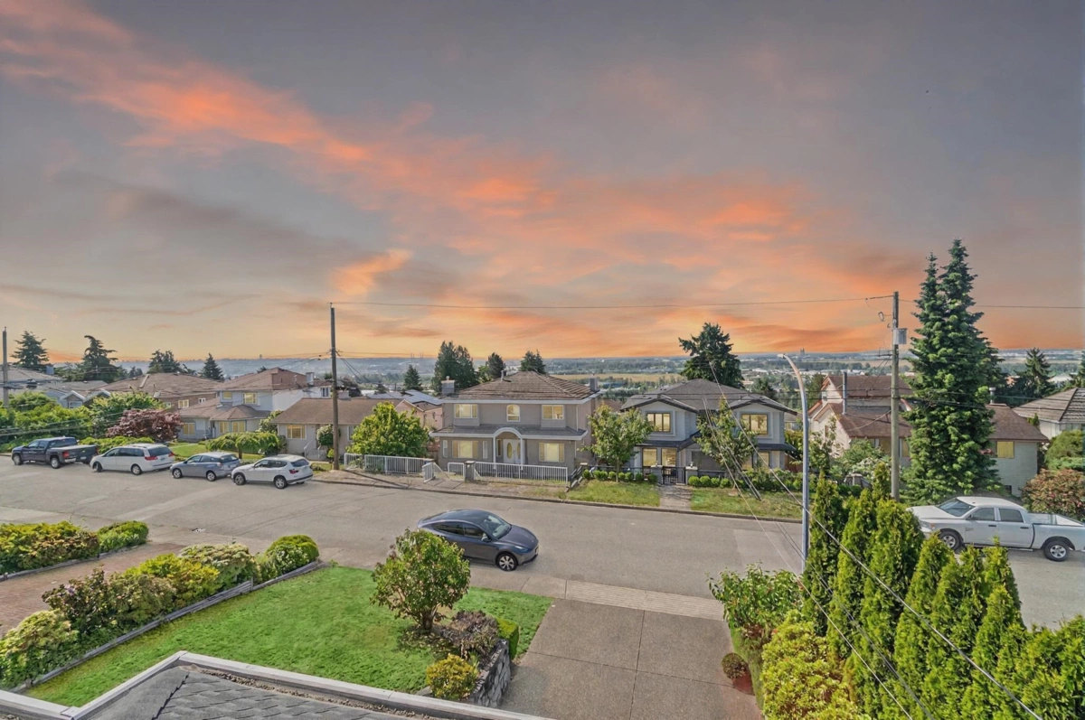 Staircase Photo of 5275 Mckee Street, Burnaby, BC