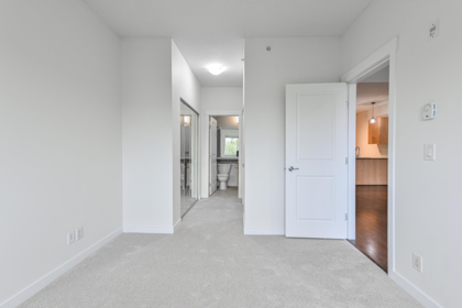 Entry Foyer Photo of 401 2943 Nelson Place, Abbotsford, BC