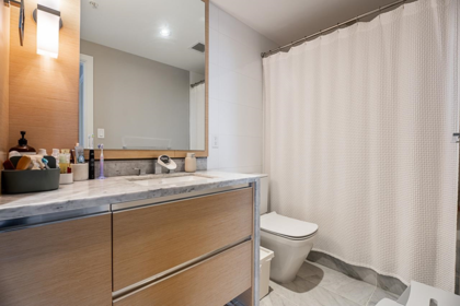 Hallway Photo of 301 505 W 30th Avenue, Vancouver, BC