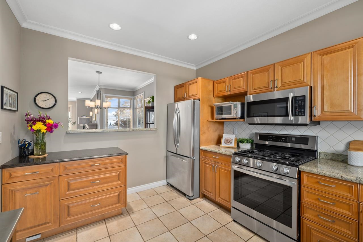 Bedroom 4 Photo of 2362 Marine Drive, West Vancouver, BC