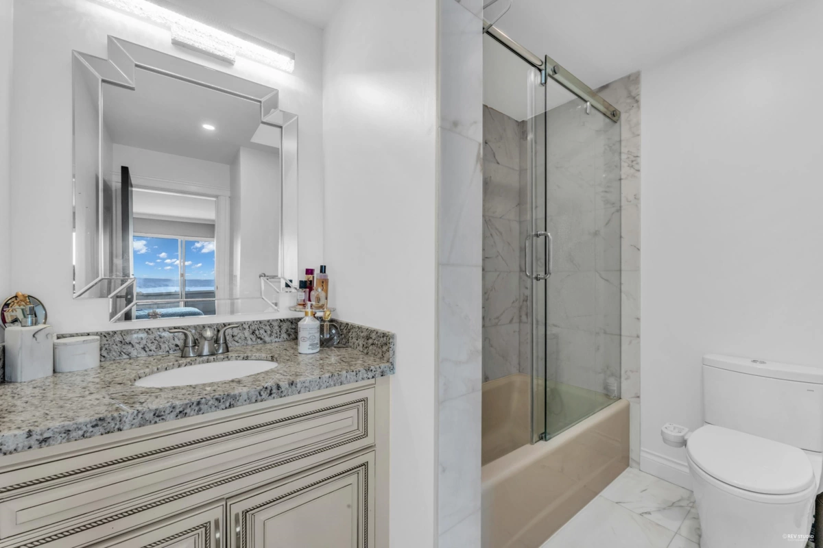 Aerial View of 1439 Chippendale Road, West Vancouver, BC