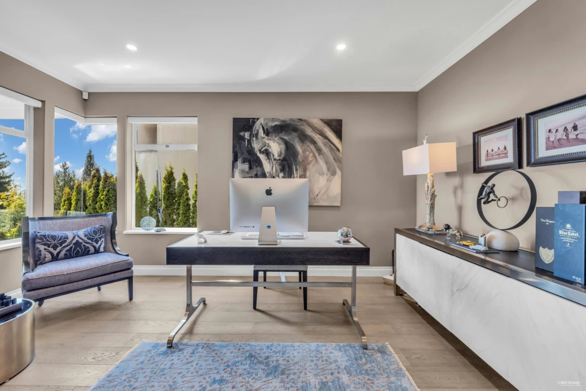 Entry Foyer Photo of 1439 Chippendale Road, West Vancouver, BC