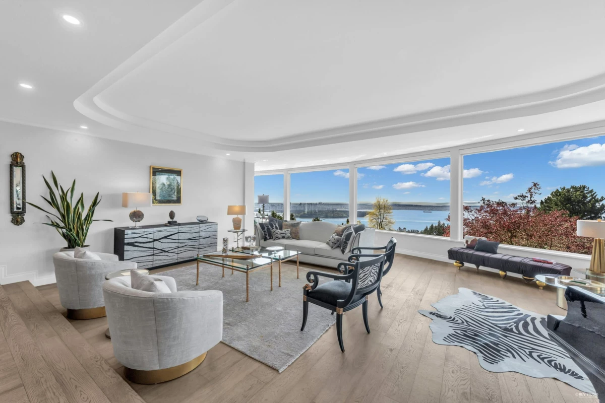 Family Room Photo of 1439 Chippendale Road, West Vancouver, BC