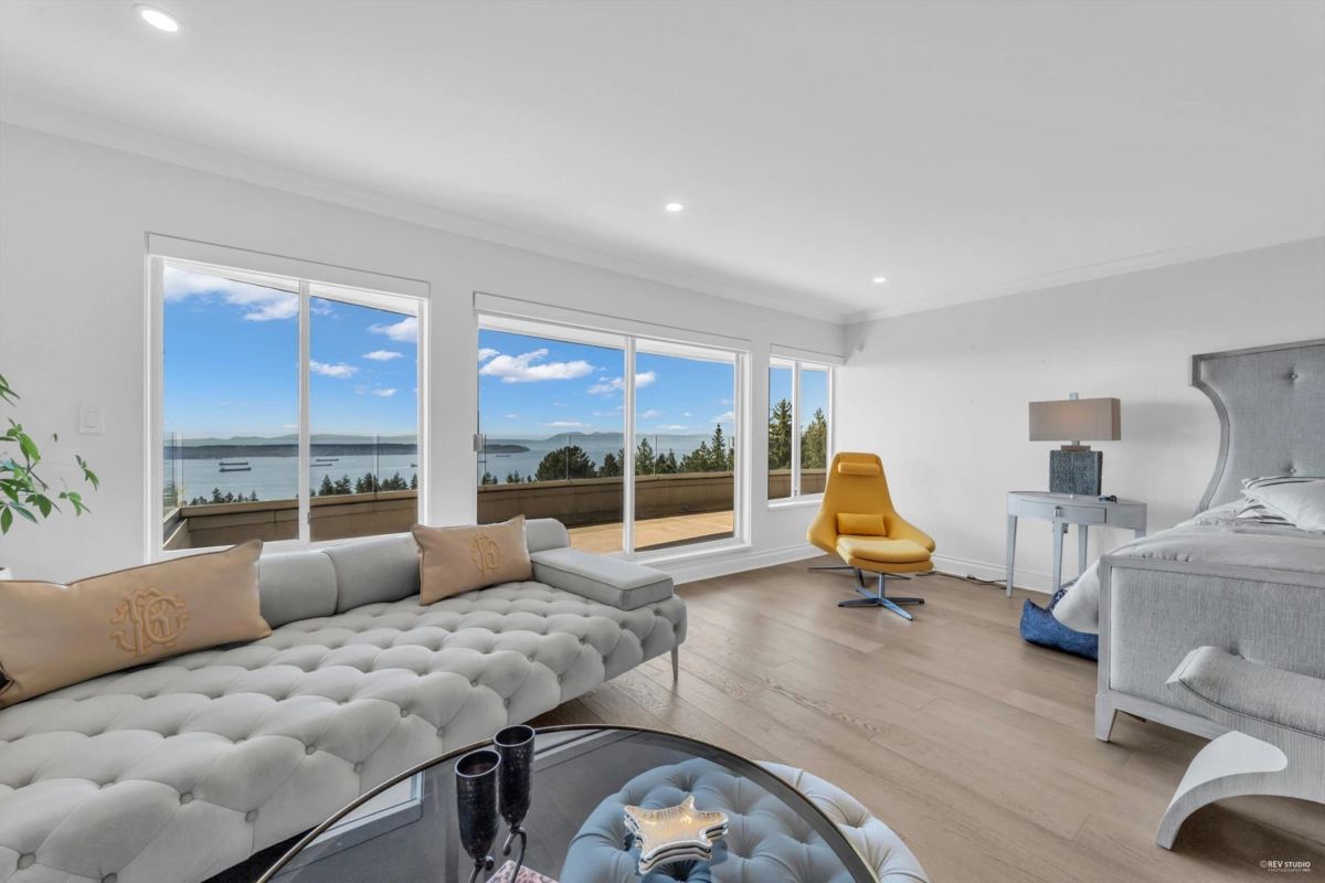 Garage Interior Photo of 1439 Chippendale Road, West Vancouver, BC