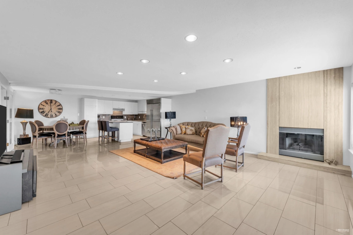 Neighborhood Park Photo Near 1439 Chippendale Road, West Vancouver, BC