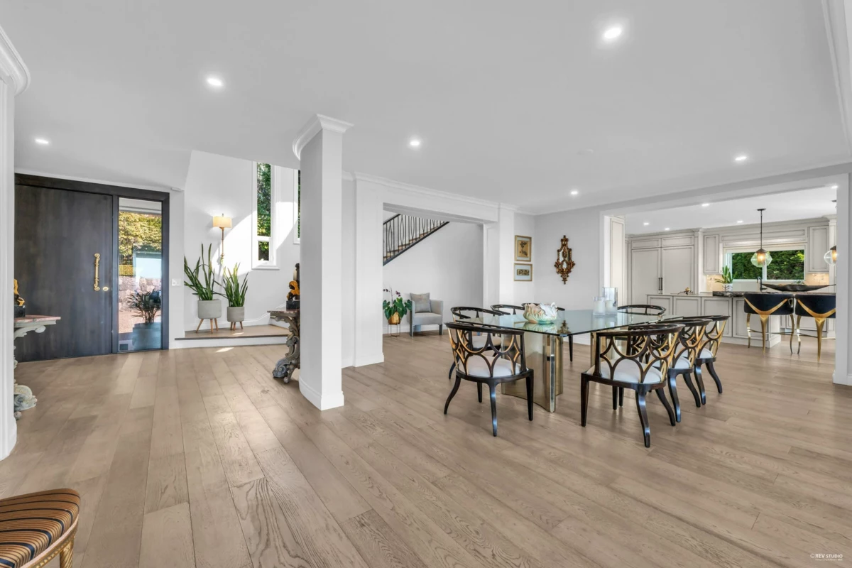 Primary Bathroom Photo of 1439 Chippendale Road, West Vancouver, BC