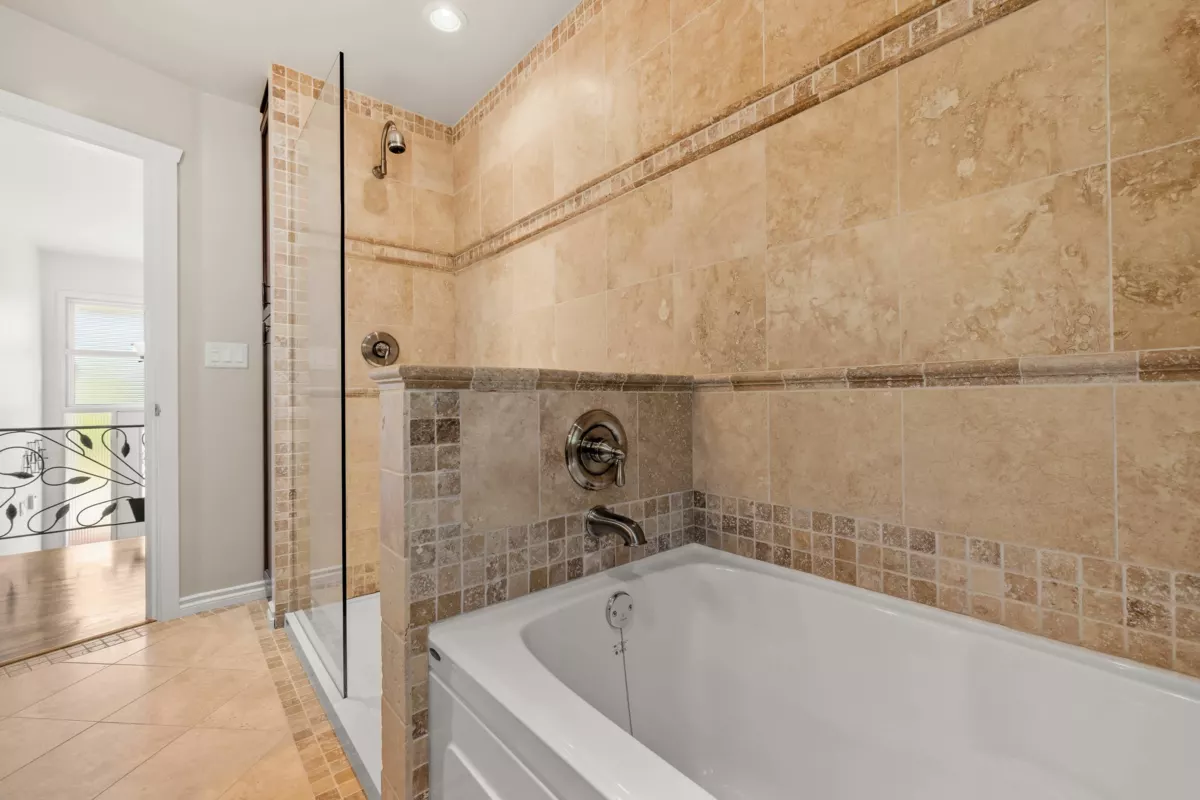 Basement Recreation Room Photo of 525 Appian Way, Coquitlam, BC