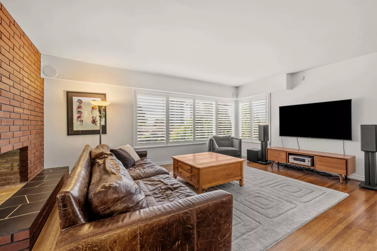 Dining Area Photo of 525 Appian Way, Coquitlam, BC