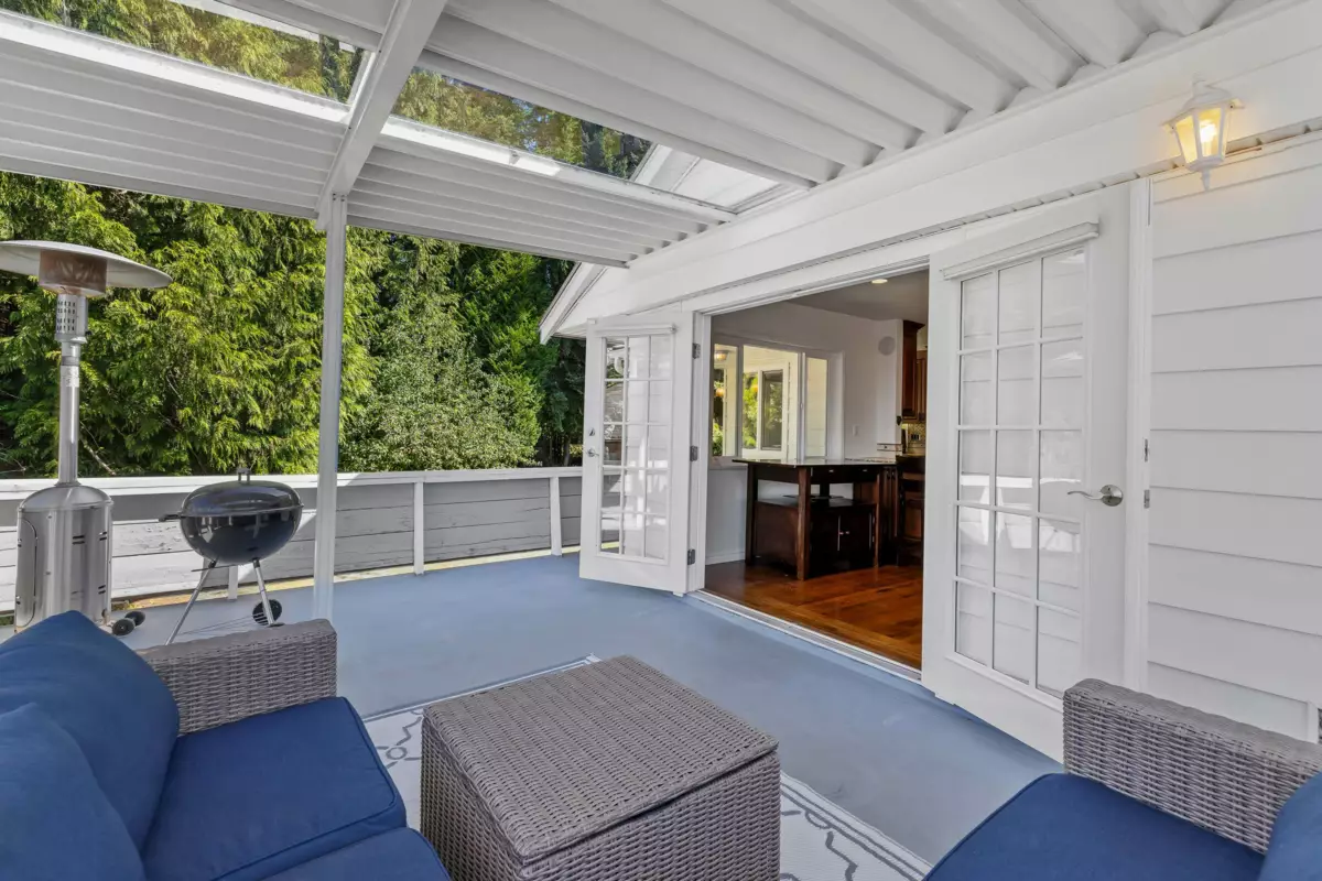 Outdoor Kitchen Photo of 525 Appian Way, Coquitlam, BC