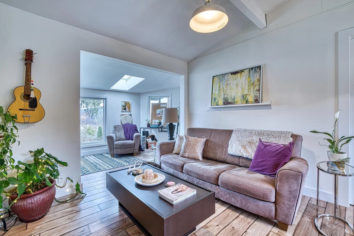 Breakfast Nook Photo of 640 Wyngaert Road, Gibsons, BC