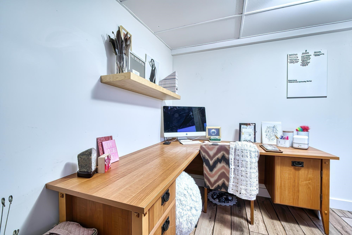 Kitchen Photo of 640 Wyngaert Road, Gibsons, BC