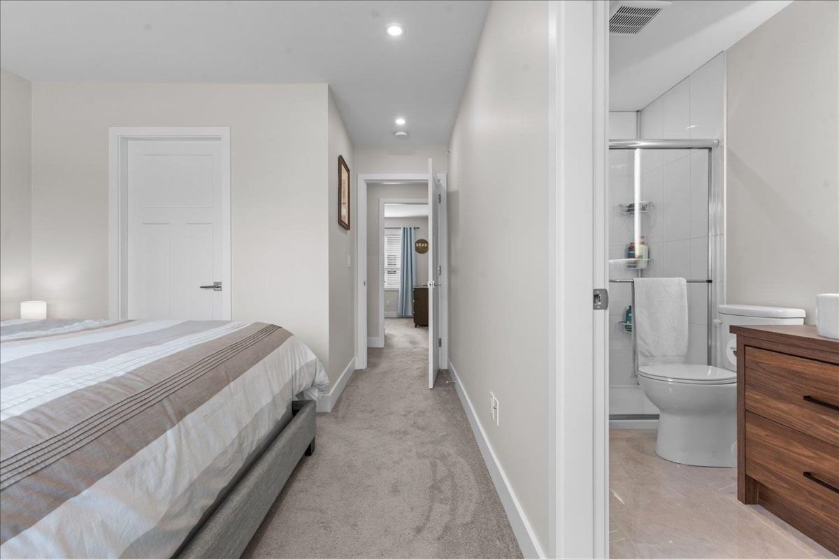 Laundry Room Photo of 10 45500 Campus Drive, Chilliwack, BC