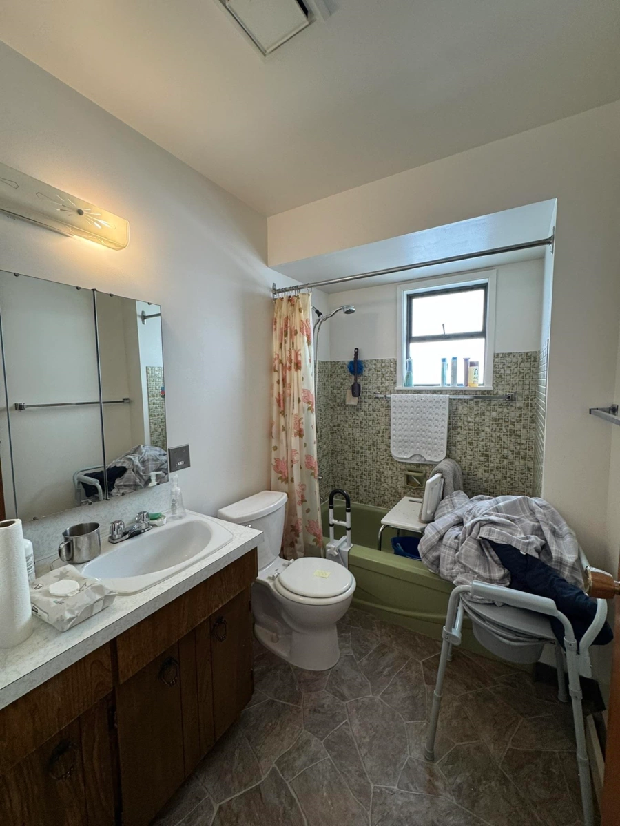 Breakfast Nook Photo of 1346 E 2nd Avenue, Vancouver, BC