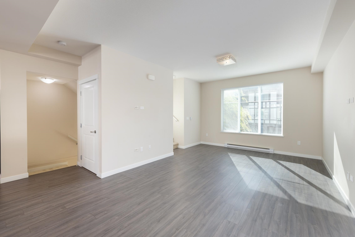 Powder Room Photo of 37 9728 Alexandra Road, Richmond, BC