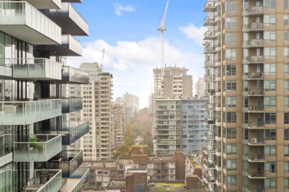 2301 1351 Continental Street, Vancouver, BC, Vancouver — Apartment/Condo for sale