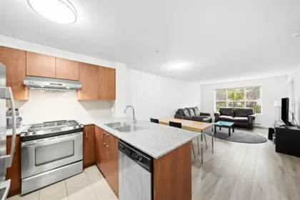 107 5775 Irmin Street, Burnaby, BC, Burnaby — Apartment/Condo for sale
