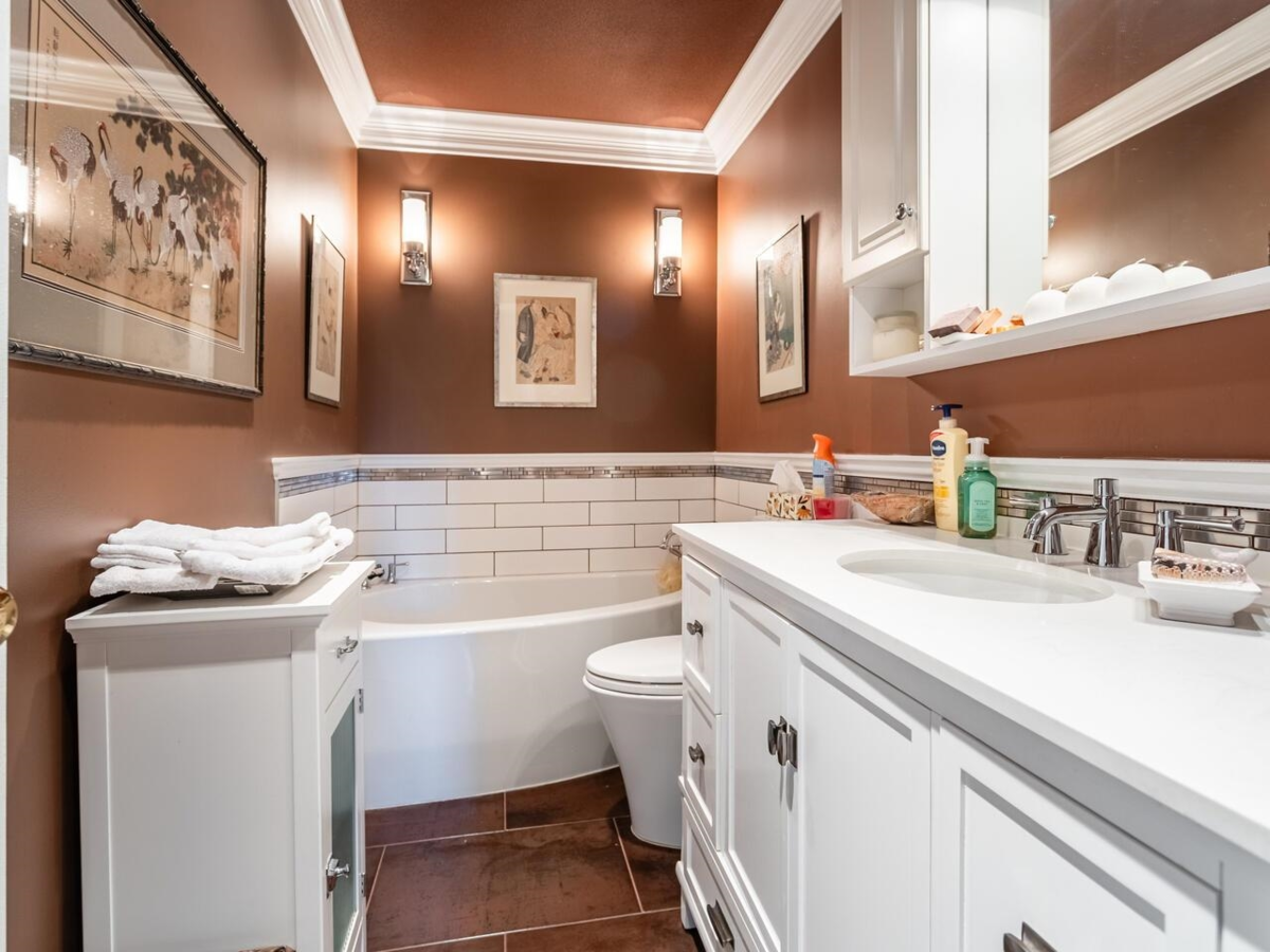 Laundry Room Photo of 2815 Westside Place, Abbotsford, BC