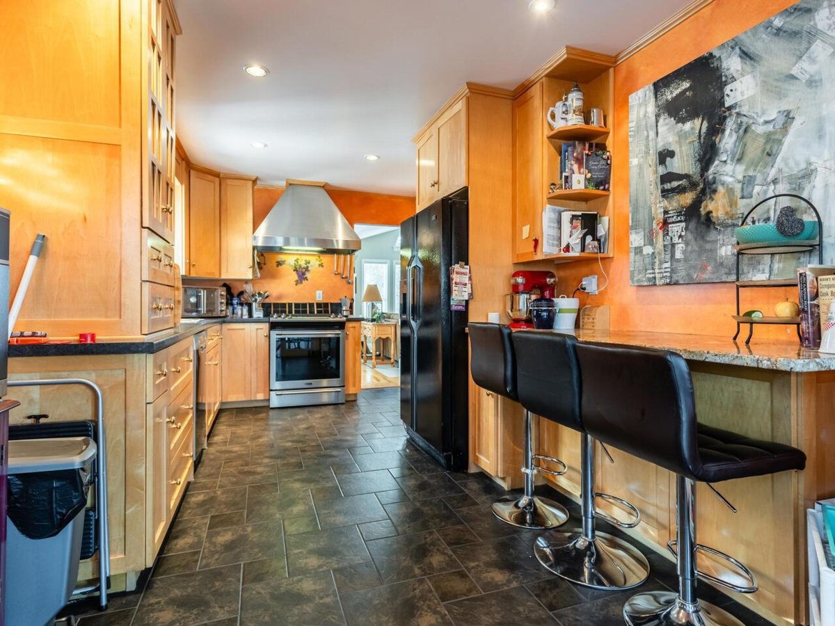 Walk-In Closet Photo of 2815 Westside Place, Abbotsford, BC