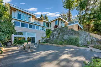 Primary Bedroom Photo of 4673 Woodburn Road, West Vancouver, BC